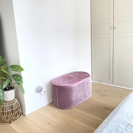 With Stunning Views- 15 Min Hb- Self Check-in